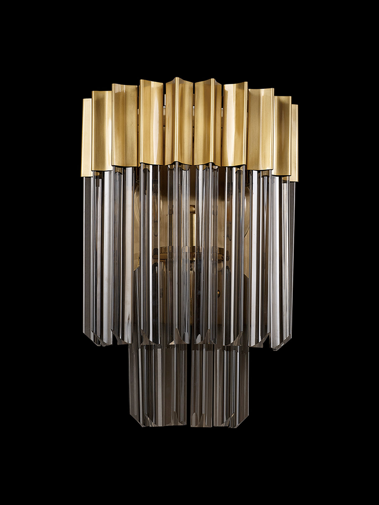 ADH8998 Adhil 3 Light Wall Light Brass/Smoked