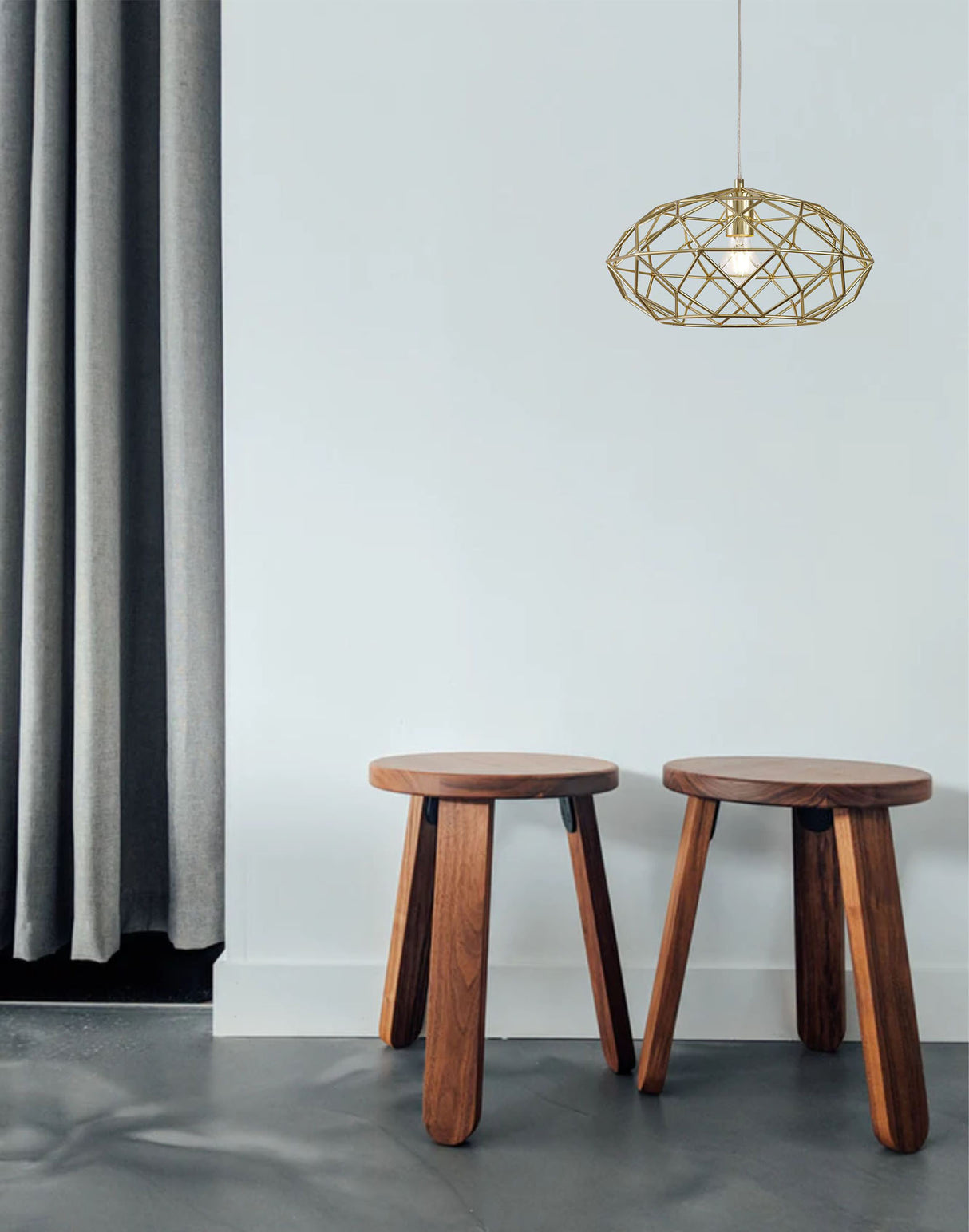 ELB4917 Elbas Elliptical Sphere Pendant 1 Light in a Polished Brass Finish