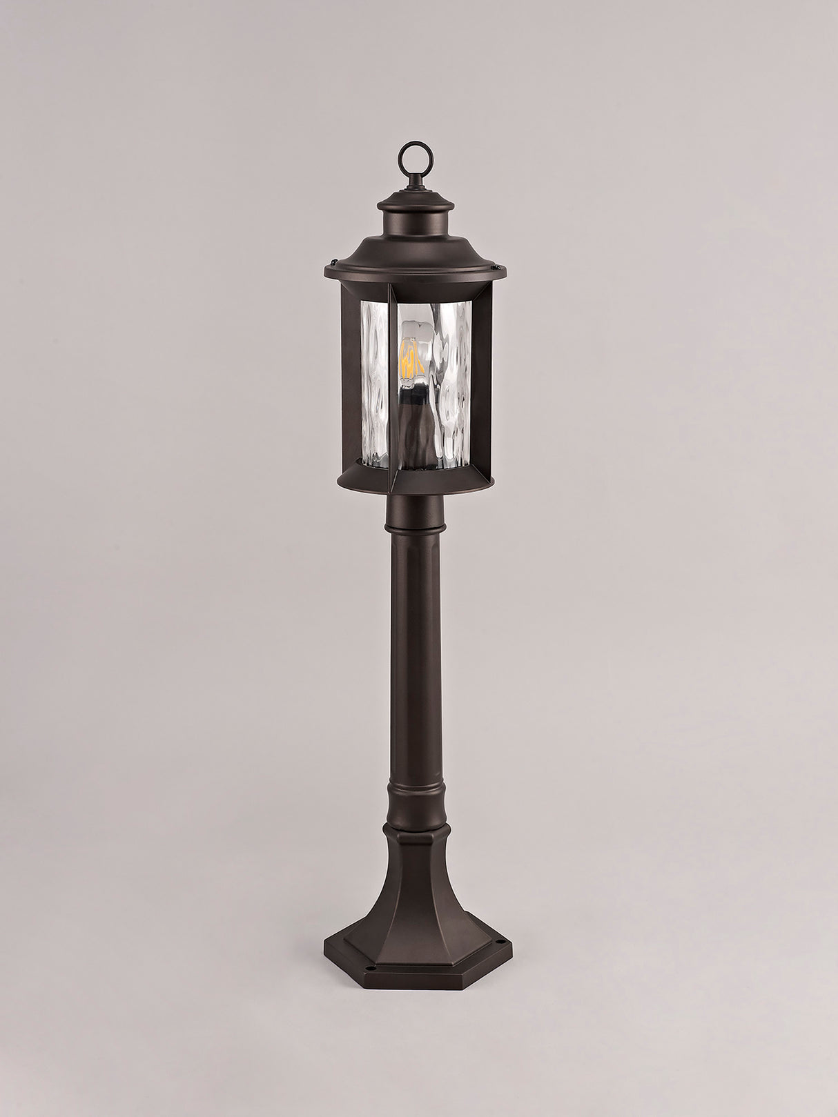 ELO8557 Elon Post Lamp 1 Light IP54 Indoor/Outdoor Use in a Antique Bronze/Clear Finish