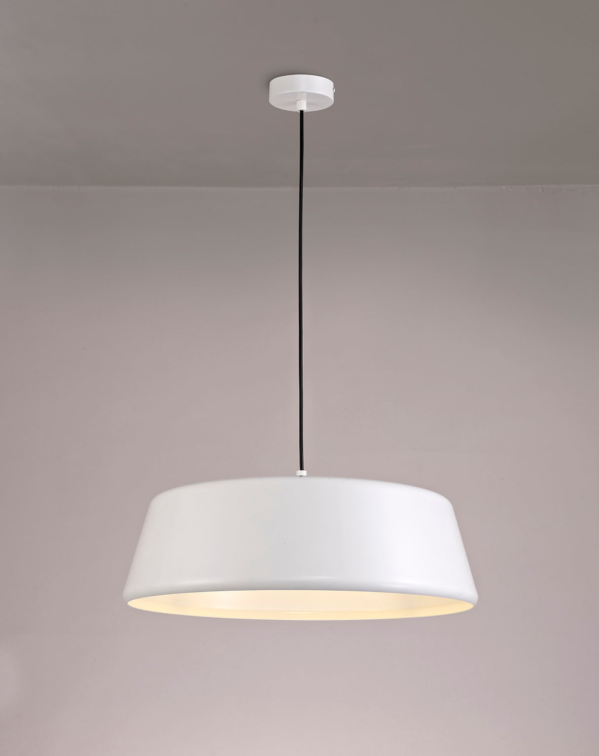 KAR8957 Karaka Pendant 1 Light in a Gloss White Finish