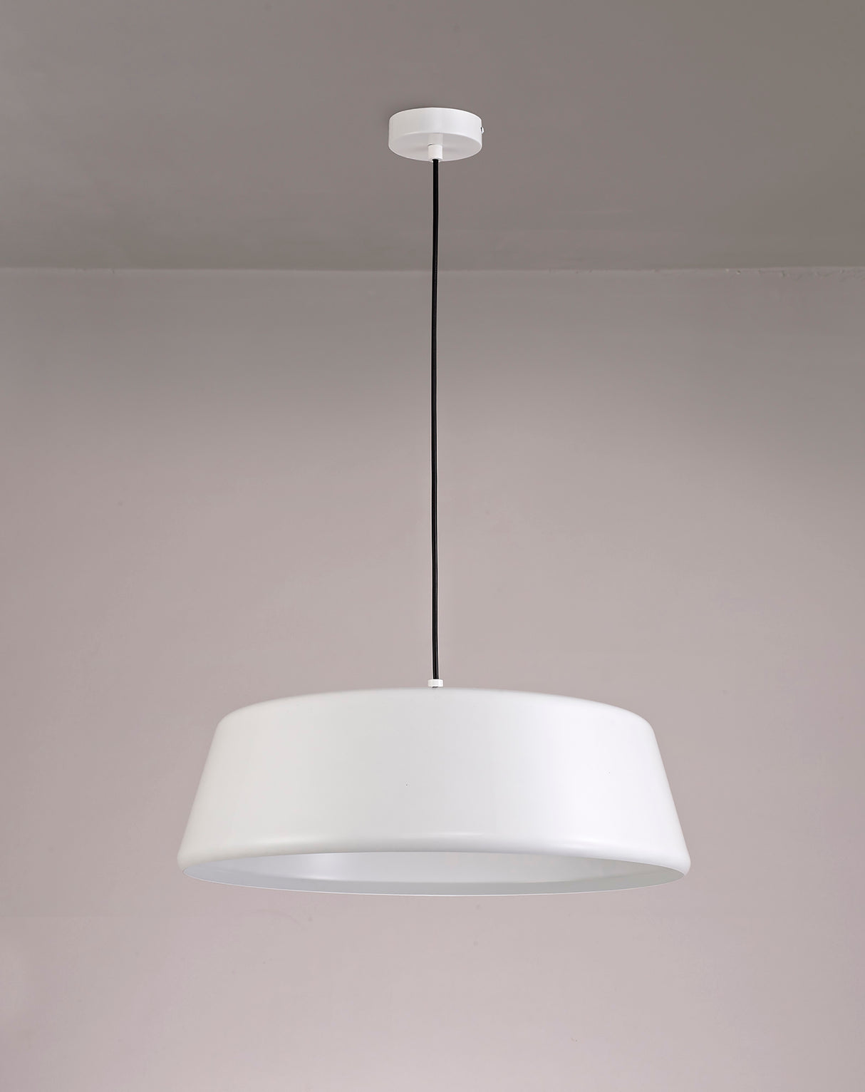 KAR8957 Karaka Pendant 1 Light in a Gloss White Finish