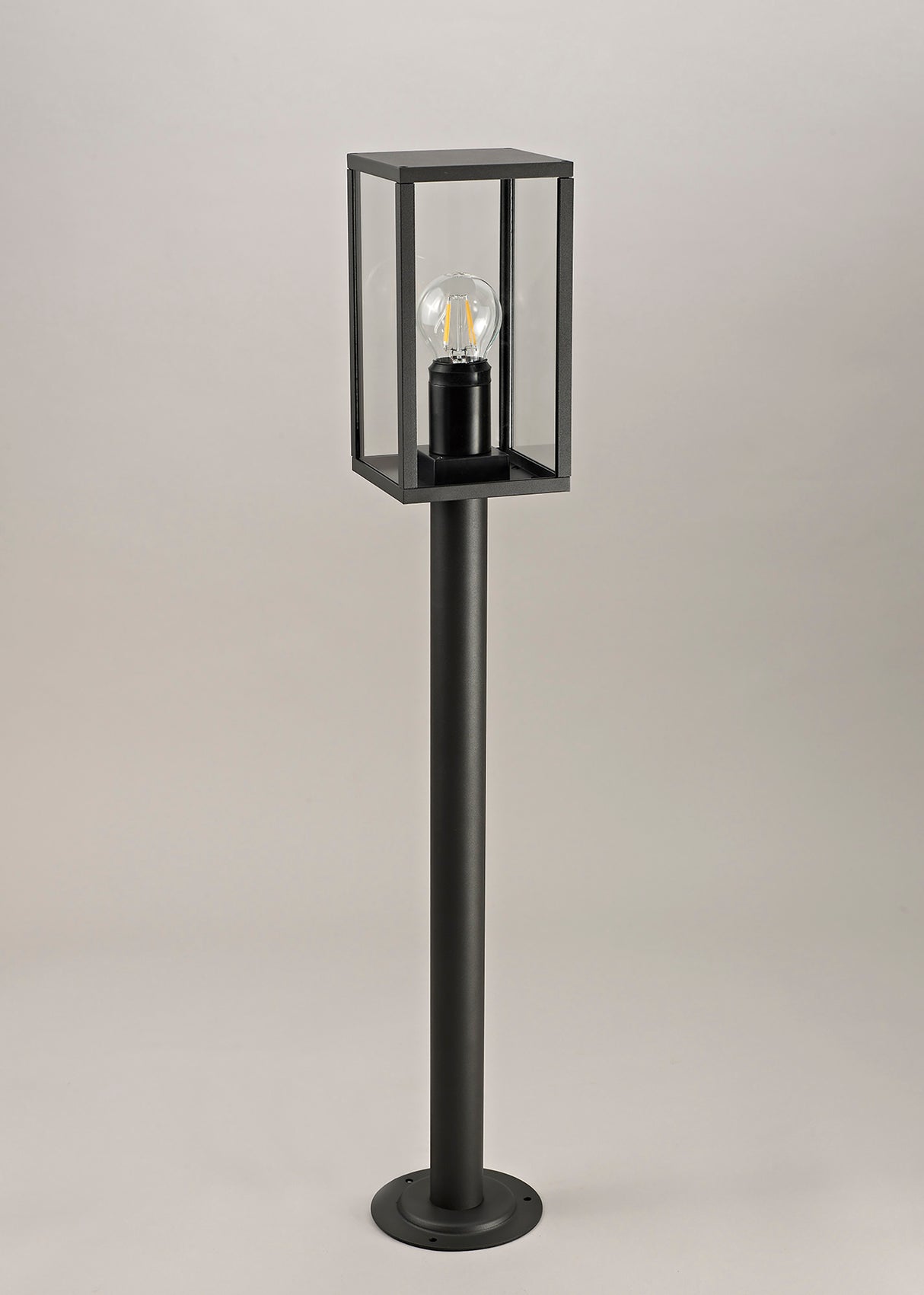 MER0217 Merga 78cm Tall Post 1 Light IP54 Indoor/Outdoor Use in a Graphite Black/Clear Finish