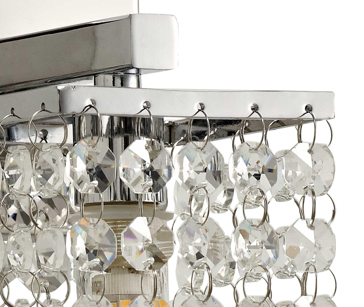 MAT5507 Matar Wall 1 Light in a Polished Chrome Finish and Clear Crystal, Suitable for Bathrooms