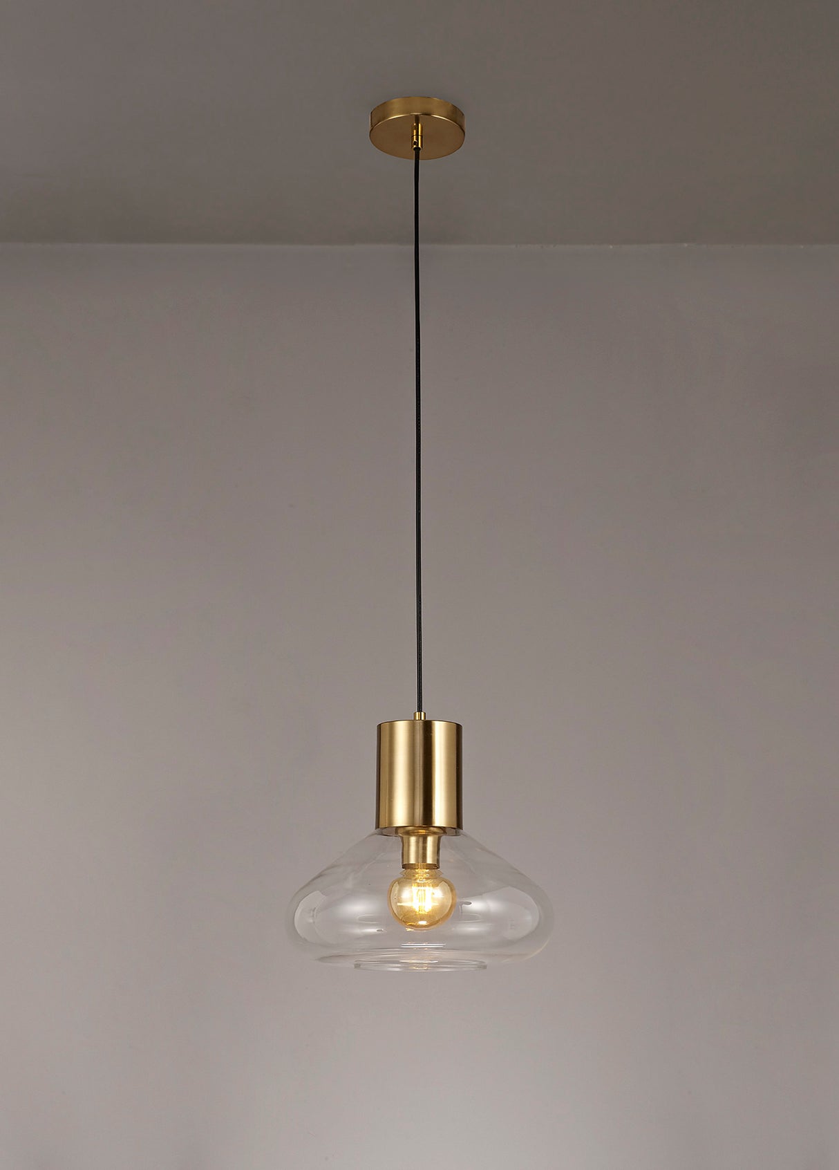 OLE4318 Olean Wide Pendant 1 Light in a Ancient Brass/Clear Finish