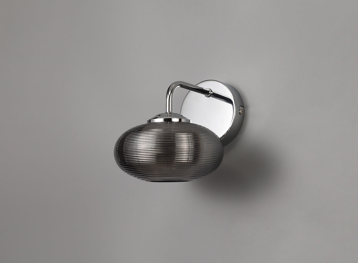 RAP8347 Rapeto Wall Lamp Switched 8W LED in a Chrome/Smoked Finish