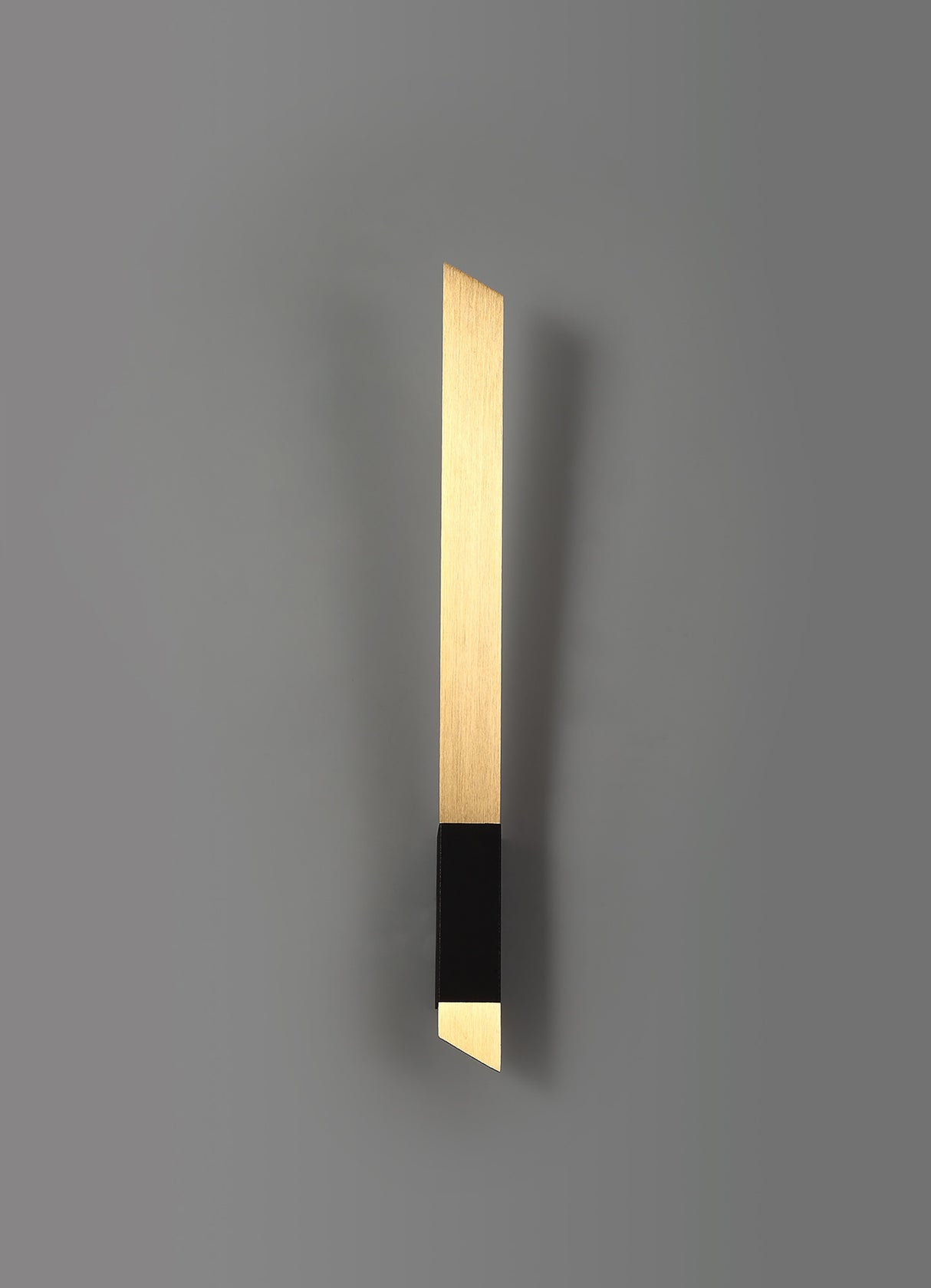 SAL2637 Salm Wall Lamp 8W LED in a Satin Gold/Sand Black/Frosted Finish